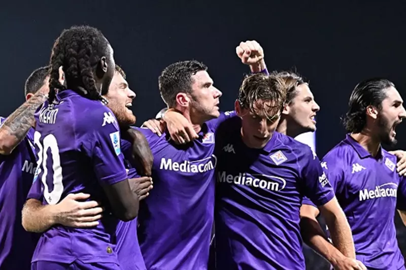 فيورنتينا يقلب الطاولة على بولونيا